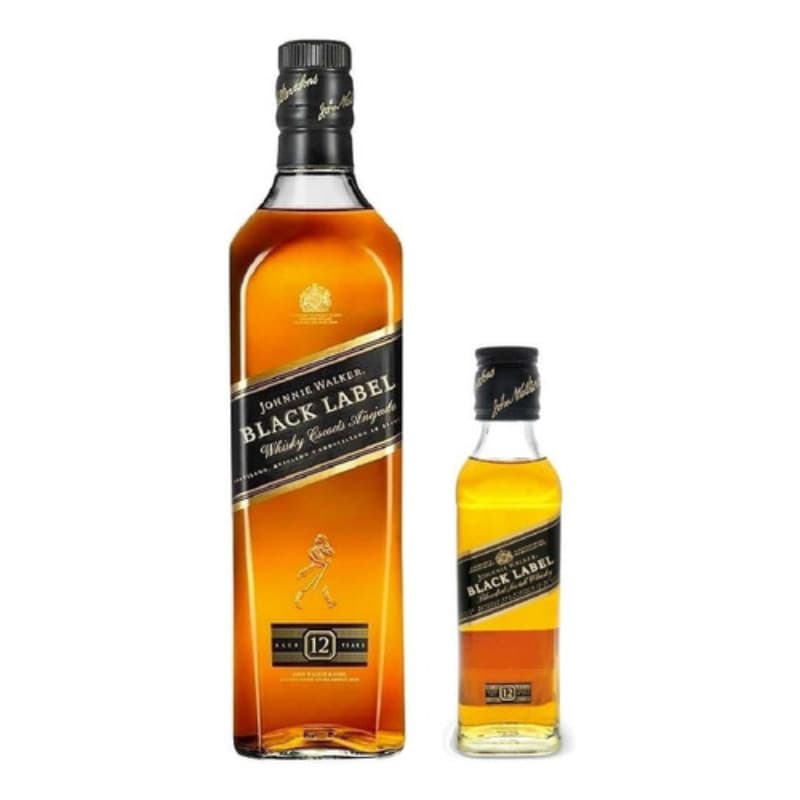 Imagen de PACK JOHNNIE WALKER FIRE 750CC + PETACA JOHNNIE WALKER BLACK 500CC